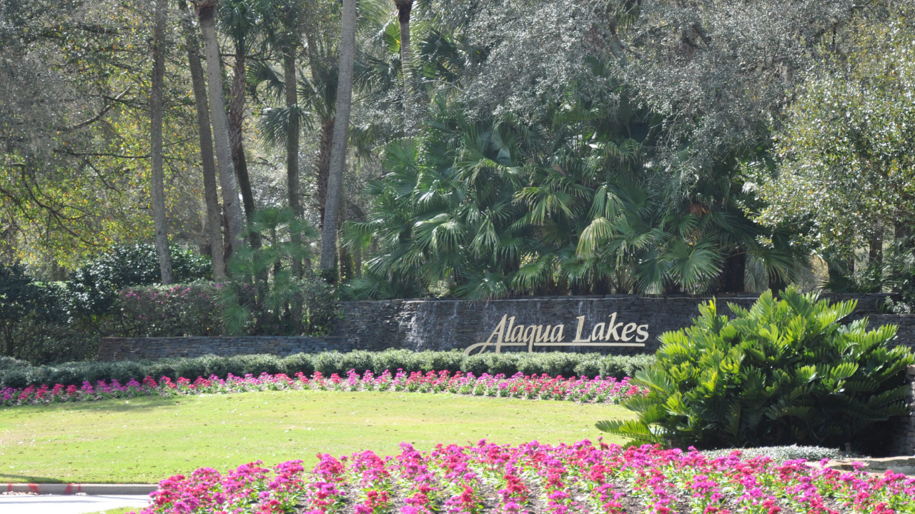 Alaqua Lakes